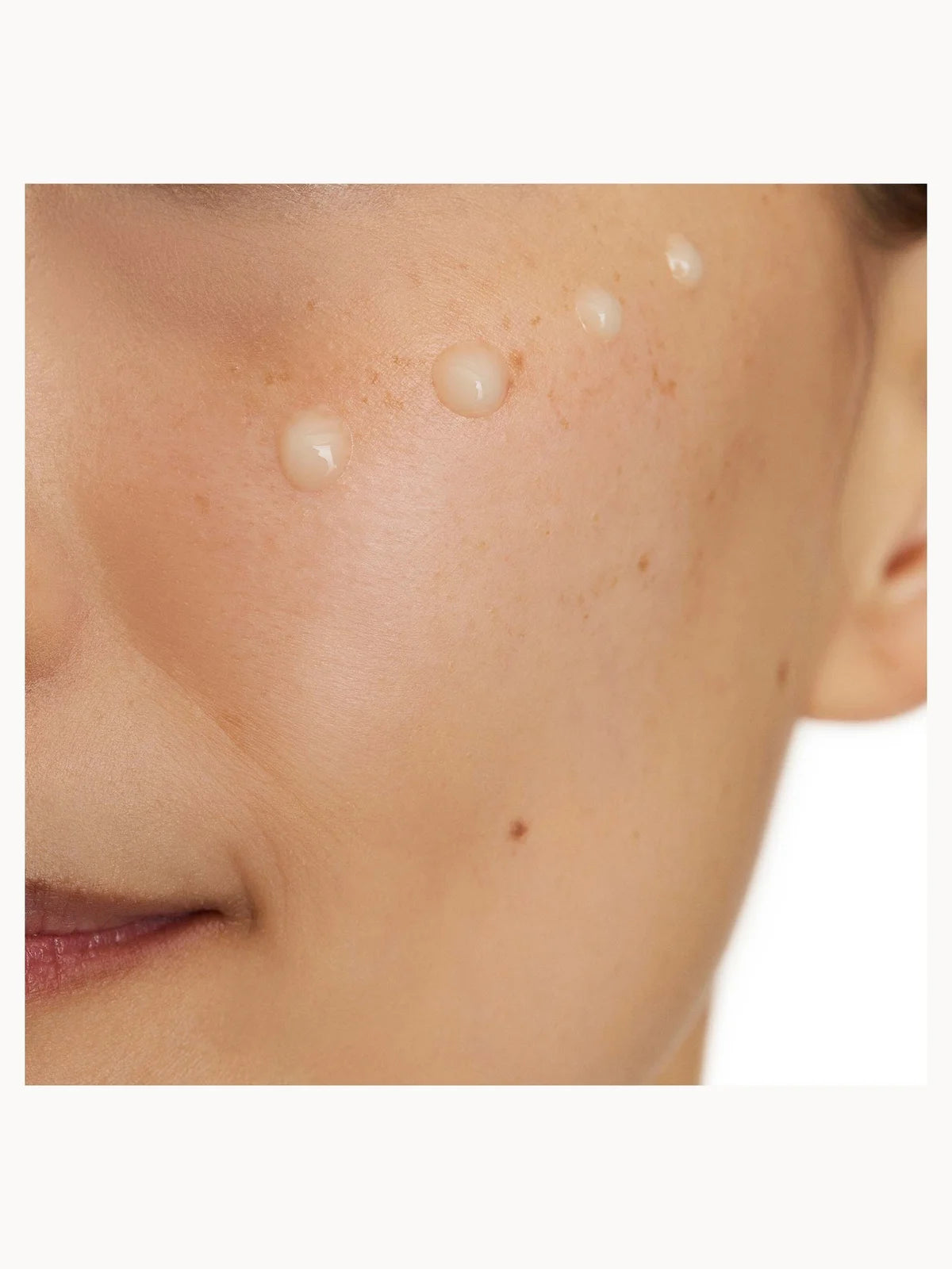 CeraVe Skin Renewing 10% Pure Vitamin C Serum with Ceramides for Brighter & Smoother Skin 30ml